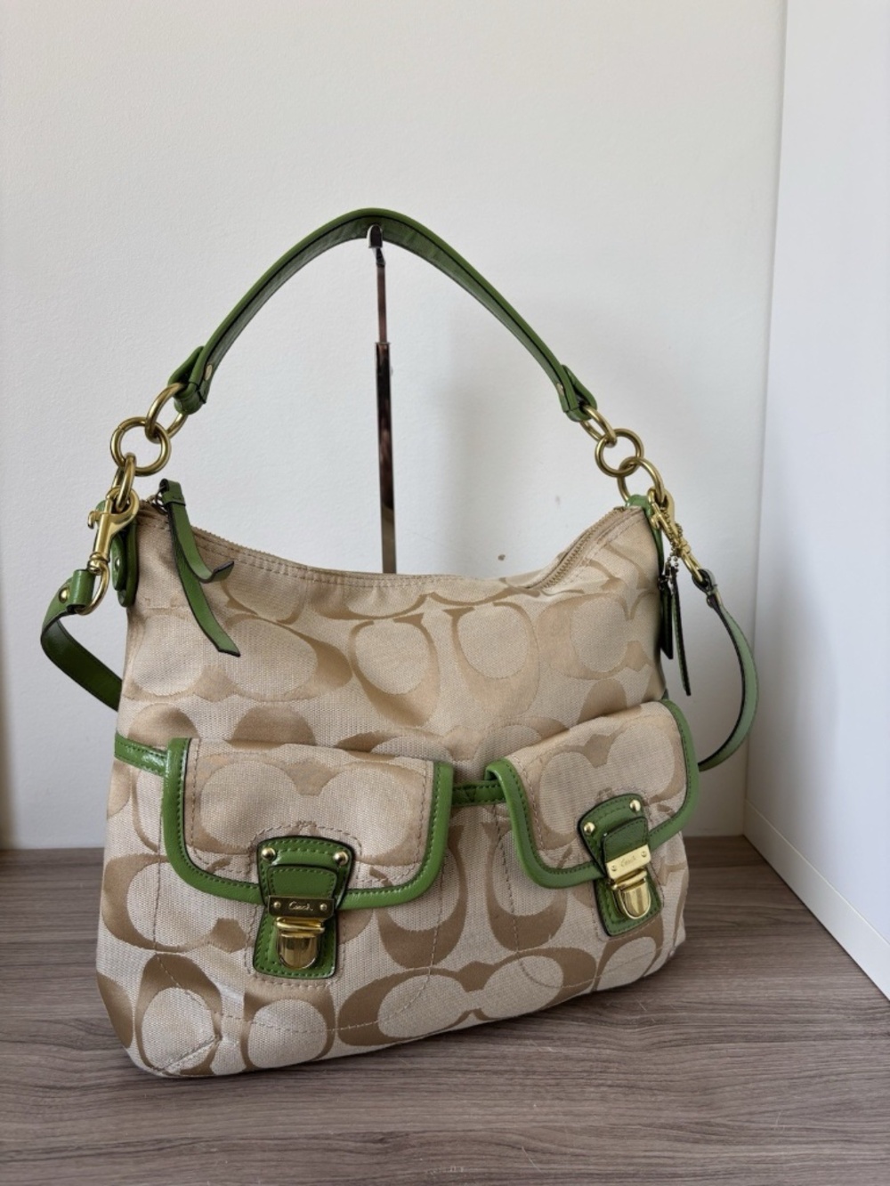 Coach F23392 Daisy Signature Pocket Hobo Handbag *Vintage* Authentic❤️